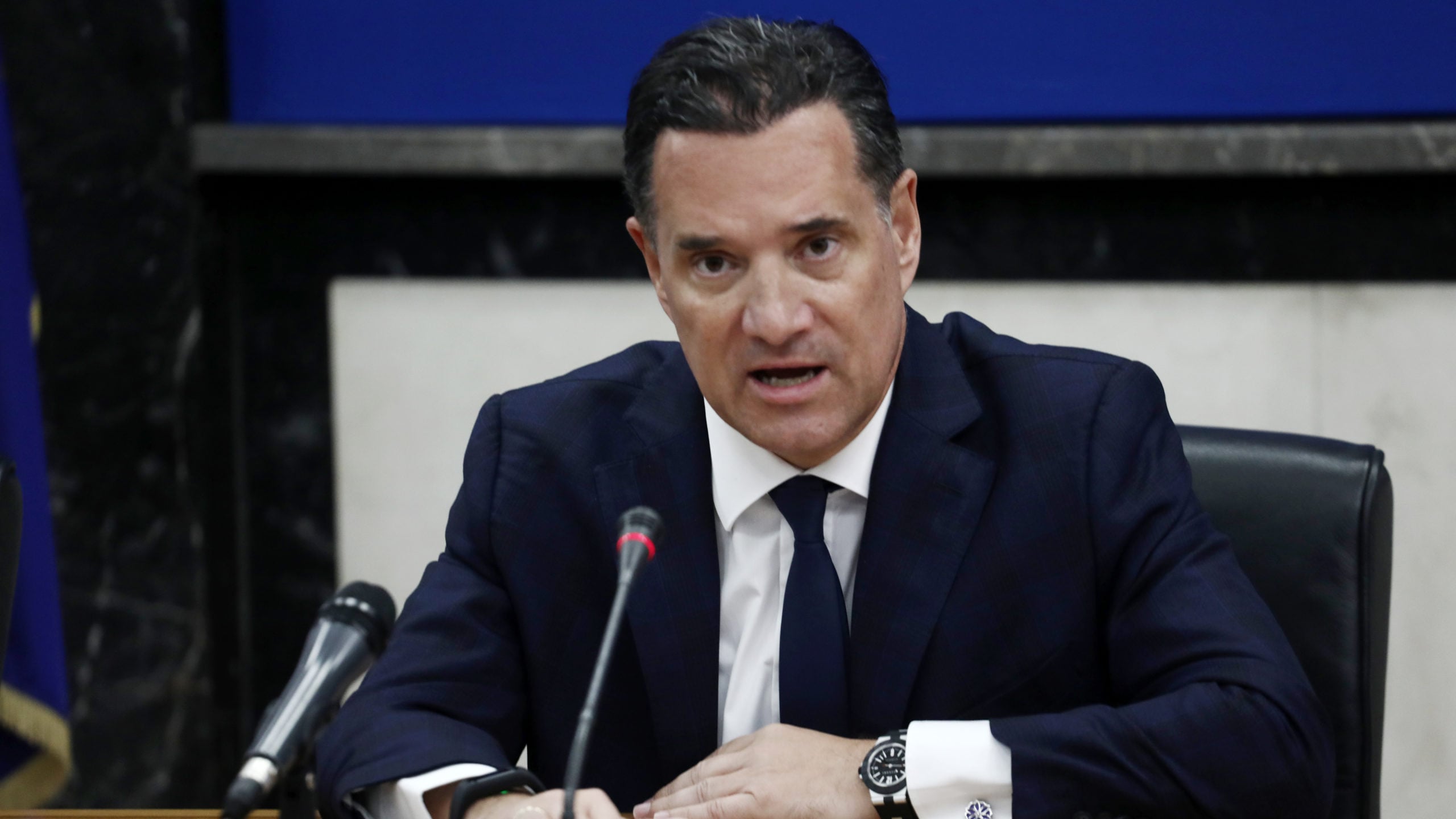 Γεωργιάδης σε Καρυστιανού: Στο όνομα της διαφάνειας που ευαγγελίζεστε πείτε επιτέλους ποιους ακριβώς δεν θέλετε να εκθέσετε