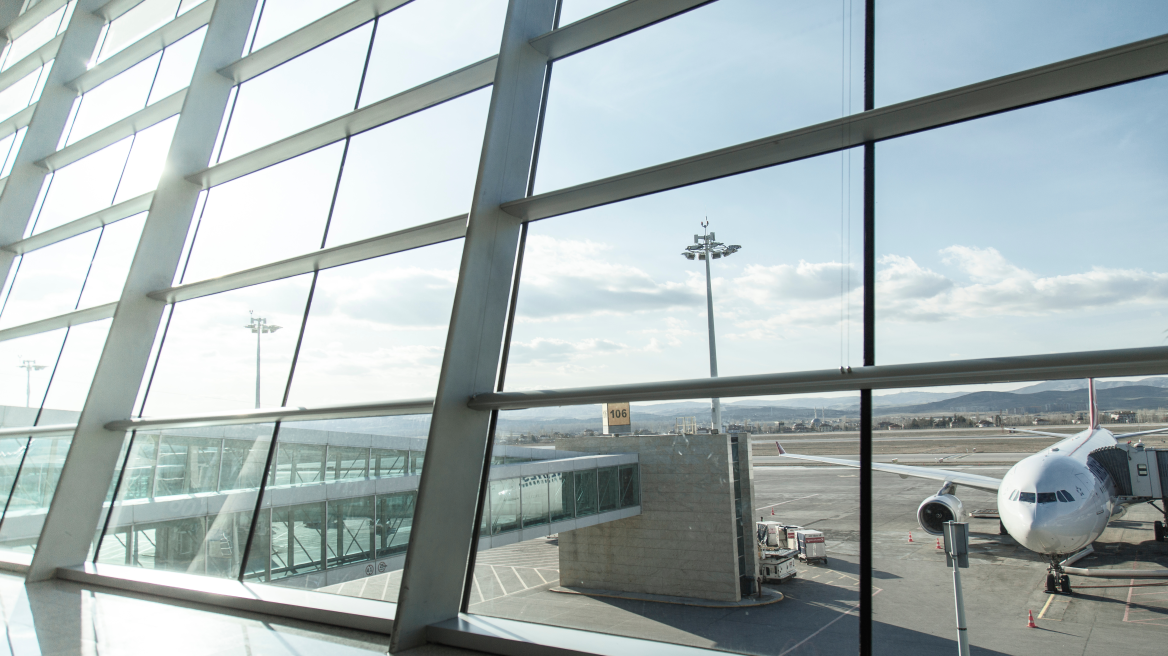 Συνελήφθη 53χρονος για κλοπή αρωμάτων από κατάστημα στο αεροδρόμιο «Μακεδονία»