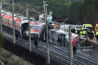 Σιδηροδρομική τραγωδία στην Ισπανία: Αποκλείστηκε το ανθρώπινο λάθος-39 οι νεκροί
