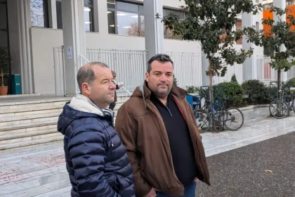 Μήνυση για τα βανδαλισμένα τρακτέρ τους κατέθεσαν οι δύο αγρότες από το μπλόκο της Νίκαιας