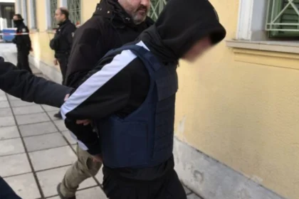 Ξυλοκόπησαν μέσα στη φυλακή τον 16χρονο που τραυμάτισε θανάσιμα 17χρονο στις Σέρρες, τον μαστίγωσαν με ηλεκτρικό καλώδιο