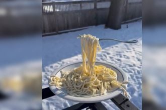 ΗΠΑ: Όταν το ακραίο κρύο κάνει τέχνη με… ζυμαρικά