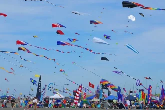 Καθαρά Δευτέρα 2026: Πότε είναι το πρώτο τριήμερο του νέου έτους, οι αργίες της χρονιάς