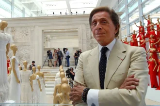 Το τελευταίο «αντίο» στον Βαλεντίνο - Η Ρώμη αποχαιρετά τον θρυλικό σχεδιαστή μόδας