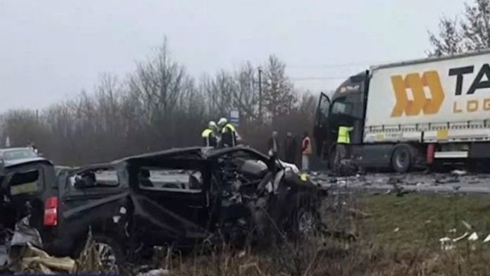 Συγκλονιστική μαρτυρία για το πολύνεκρο τροχαίο με οπαδούς του ΠΑΟΚ: «Μπλόκαρε το τιμόνι του βαν» λέει γιατρός που μίλησε με τραυματία