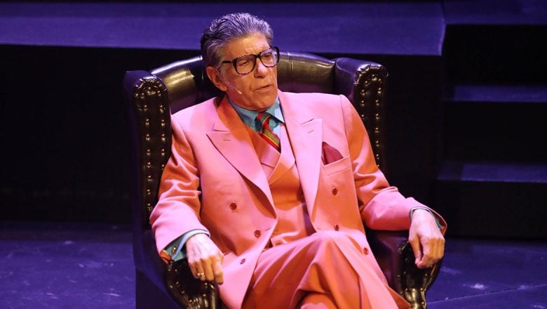 Γιάννης Μπέζος: «Τη βλακεία την αντιμετωπίζεις με χιούμορ ή λέγοντας “περαστικά”» – Τι είπε για το θέμα των αμβλώσεων;