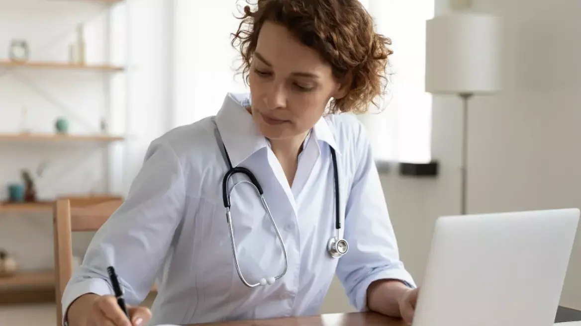 Αύξηση 30% για τους συμβεβλημένους γιατρούς του ΕΟΠΥΥ ανακοίνωσε ο Γεωργιάδης