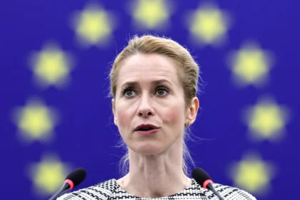 Κάγια Κάλας: Το κέντρο βάρους της Ουάσινγκτον δεν βρίσκεται πλέον στην Ευρώπη και η στροφή αυτή είναι δομική