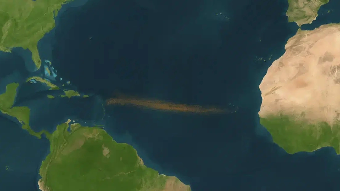 Η περίεργη καφέ «λωρίδα» 9.000 χιλιομέτρων στον Ατλαντικό: Μια τεράστια μάζα φυκιών που ωφελεί τα θαλάσσια είδη αλλά επιβαρύνει το περιβάλλον