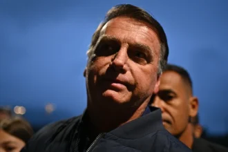 Βραζιλία: Ο Μπολσονάρου μεταφέρθηκε στο νοσοκομείο για εξετάσεις καθώς έπεσε και χτύπησε στο κεφάλι