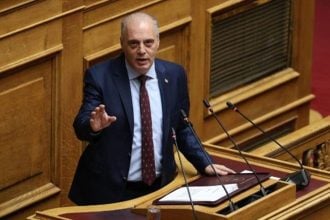 Βελόπουλος για Καρυστιανού: «Επένδυση στους σωτήρες του τίποτα»