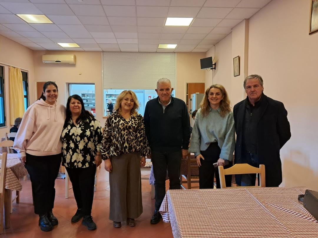 Προσφορά δώρων και γλυκισμάτων στα φιλοξενούμενα παιδιά του Σκαγιοπουλείου από τον Όμιλο Airotel