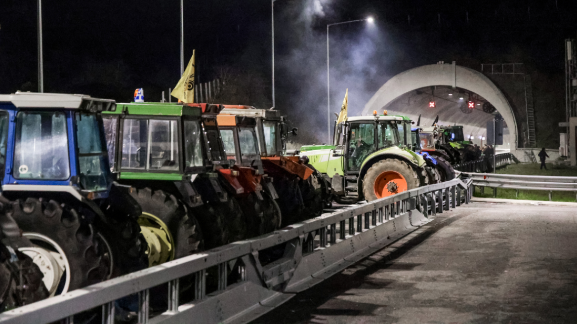 Ναι στις δύο συναντήσεις που ζήτησαν οι εκπρόσωποι των μπλόκων λέει η κυβέρνηση