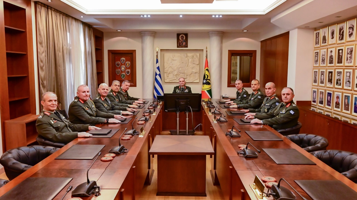 Πρώτη συνεδρίαση του νέου Ανώτατου Στρατιωτικού Συμβουλίου