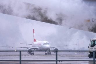 Φρανκφούρτη: Ακύρωση δεκάδων πτήσεων λόγω παγετού