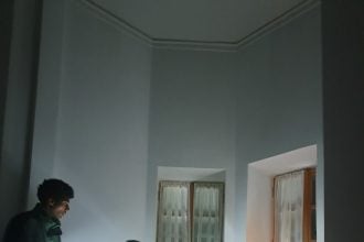 Έρευνα στη θεατρική πράξη, από τη συγγραφή στη σκηνή-HOTEL HELMOS στα δωμάτιά του διανυκτέρευσε σχεδόν ένας αιώνας νεοελληνικού βίου