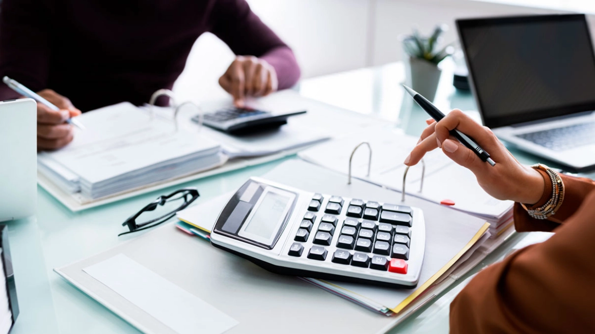 Φοροδιαφυγή: Τα ψηφιακά εργαλεία έφεραν επιπλέον 2,5 δισ. ευρώ στα κρατικά Ταμεία