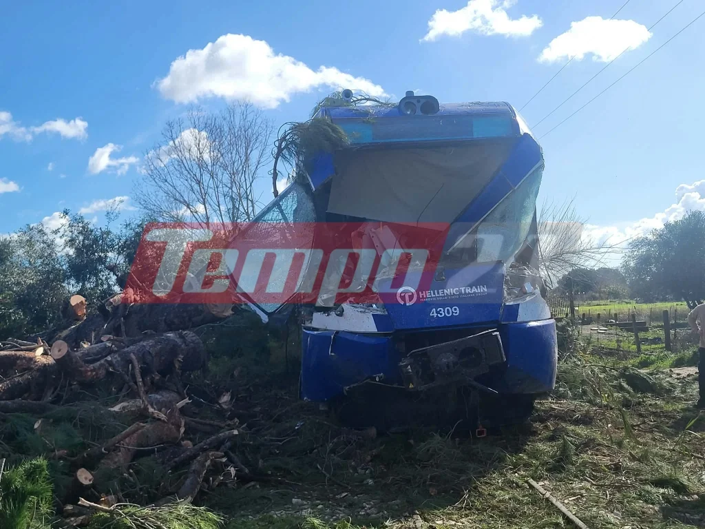 Πύργος: Στον σταθμό του ΟΣΕ “ρυμουλκήθηκε” το τρένο που ...καταπλακώθηκε από δέντρο - "Ζω από θαύμα", λέει ο μηχανοδηγός