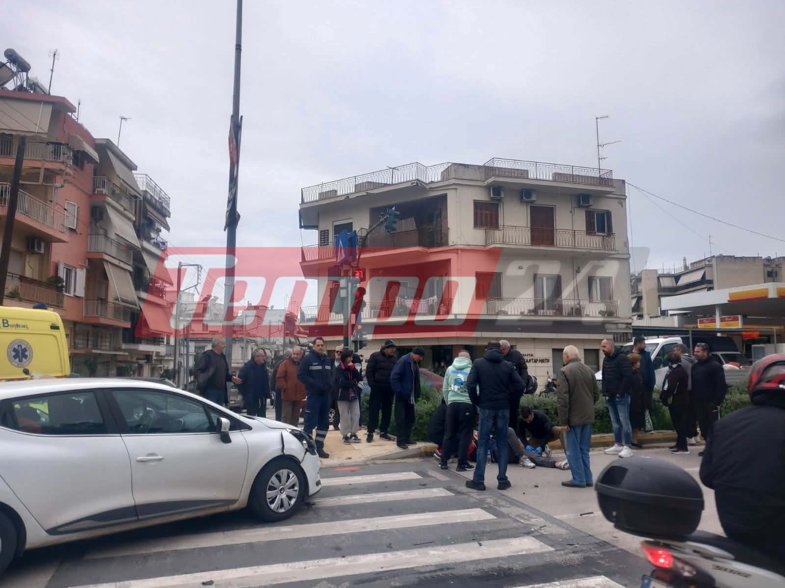 Πάτρα: Τροχαίο με τραυματία στην οδό Καλαβρύτων-ΦΩΤΟ