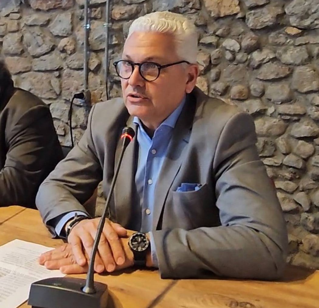 "Στην αρχή της Επανάστασης θα είμαστε μόνοι μας"