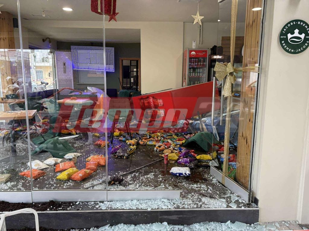 Πάτρα: Έσπασαν καφετέρια του ιδιοκτήτη του νυχτερινού κέντρου που σκότωσαν τον 30χρονο Κώστα (ΦΩΤΟ - ΒΙΝΤΕΟ)