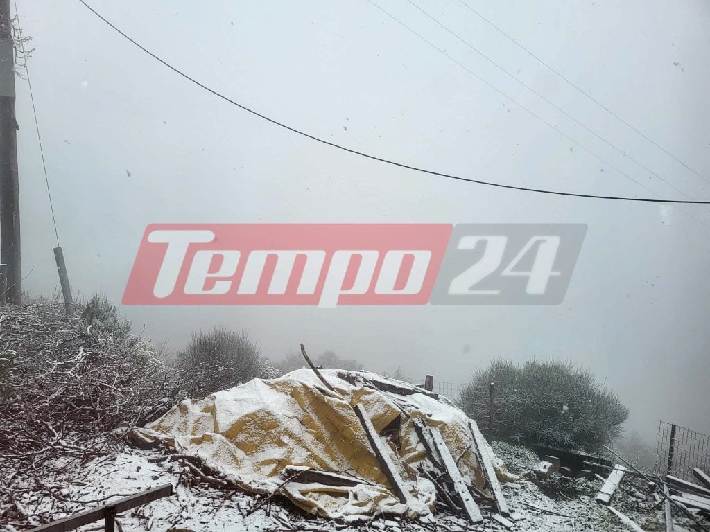 Στα "λευκά" τα Καλάβρυτα - Εντυπωσιακές εικόνες με το χιονισμένο τοπίο στα ορεινά της Αχαΐας και σε άλλες περιοχές της χώρας - ΦΩΤΟ