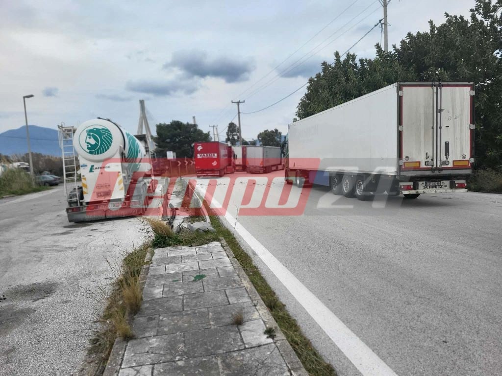 Κακοκαιρία στην Πάτρα: Oυρές από νταλίκες μετά το απαγορευτικό εξαιτίας των θυελλωδών ανέμων σε Πορθμείο Ρίου και Γέφυρα (ΦΩΤΟ & ΒΙΝΤΕΟ)