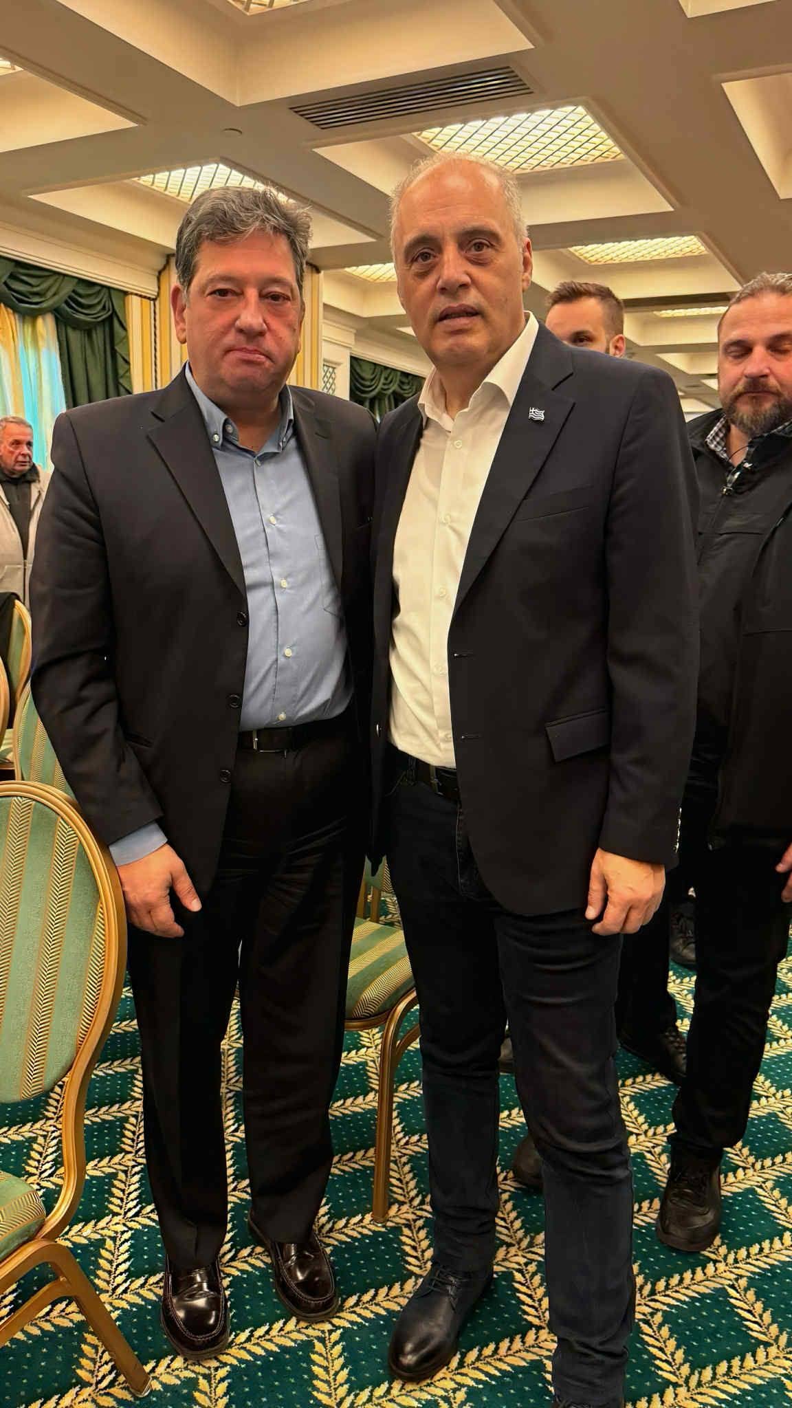 Στην κοπή της πίτας της Ελληνικής Λύσης ο υποψήφιος βουλευτής Αχαΐας Δημήτρης Παλούμπης