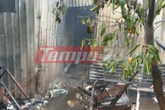 Αγρίνιο: Στις φλόγες αγροτική αποθήκη (ΦΩΤΟ)