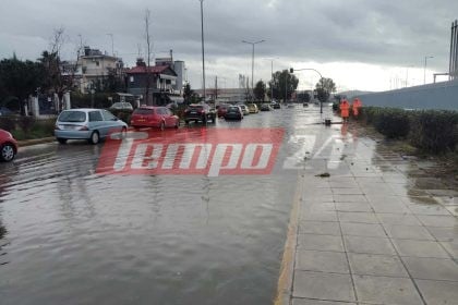 Πάτρα: "Κολυμπούν" τα αυτοκίνητα στην Ακτή Δυμαίων - ΦΩΤΟ