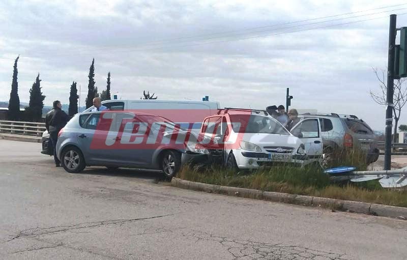 Πάτρα: Κι άλλο τροχαίο στη διασταύρωση-καρμανιόλα - Ένας τραυματίας (ΦΩΤΟ)