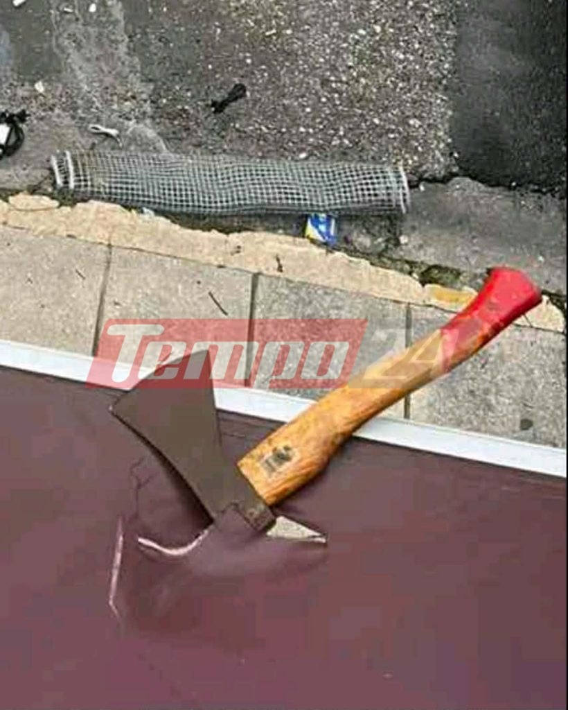 Σφοδρή καταιγίδα με ισχυρούς ανέμους στην Πάτρα - "Πέταξε" τσεκούρι από μπαλκόνι (ΦΩΤΟ)