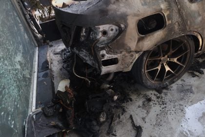 Πάτρα: Κι άλλος(;) εμπρησμός σε ΙΧ - Κάηκε το ένα, άρπαξαν άλλα δύο!