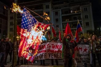 Αντιδράσεις της αντιπολίτευσης στη δήλωση Μητσοτάκη σχετικά με την επίθεση των ΗΠΑ στη Βενεζουέλα