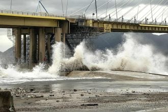 Πάτρα: Οι άνεμοι έπιασαν τα 127 χλμ. την ώρα