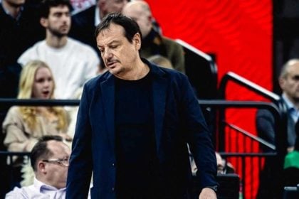 Συνέντευξη Τύπου 24 δευτερολέπτων από τον Αταμάν: «Παίξαμε καλά για τρεις περιόδους, στην τέταρτη τα χάσαμε όλα»