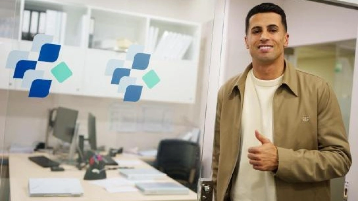 Ο Ζοάο Κανσέλο επέστρεψε στη Μπαρτσελόνα: Πέρασε τα ιατρικά, παρουσιάζεται την Τρίτη