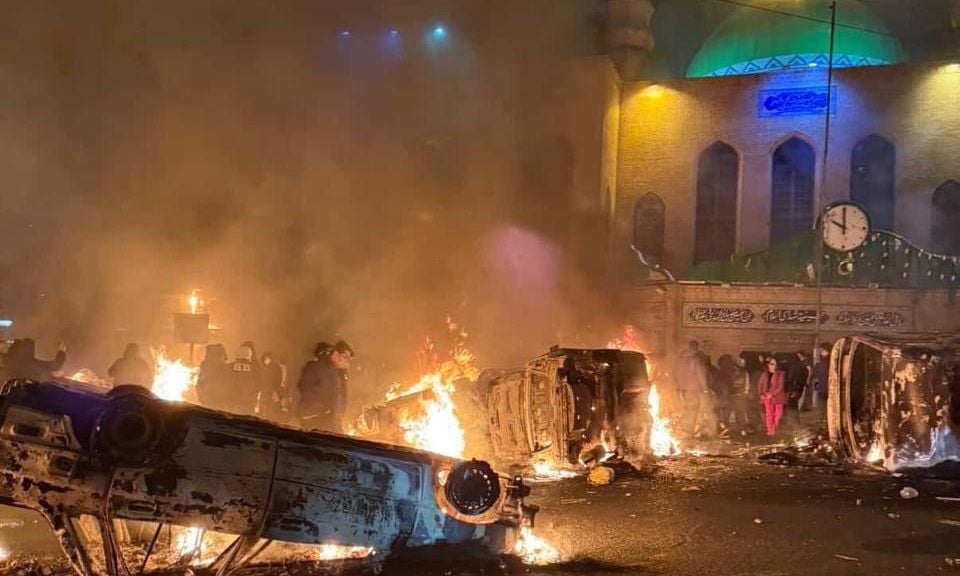 Ιράν: Μαρτυρίες για πάνω από 200 νεκρούς στις διαδηλώσεις – Φουντώνει η λαϊκή οργή