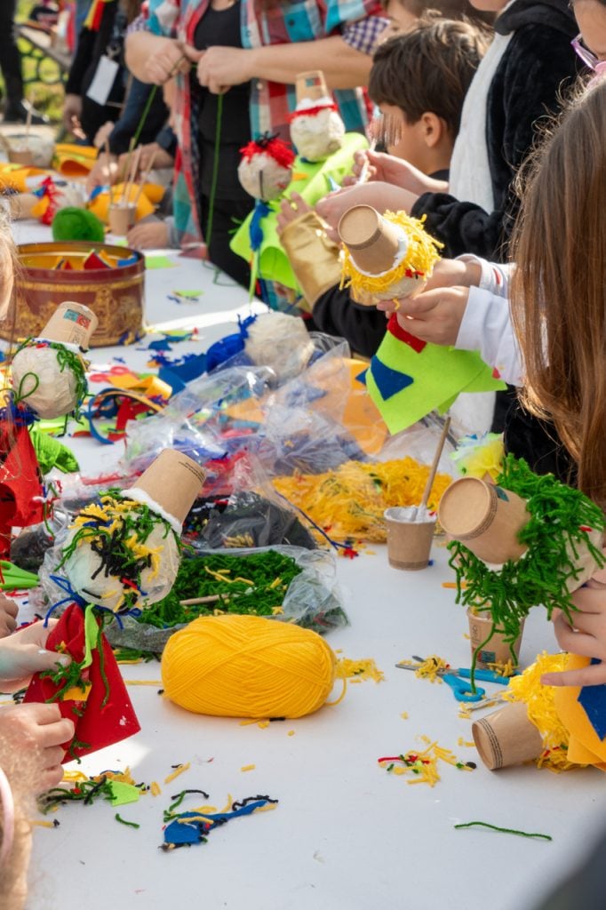 Πλημμύρισε από κόσμο η Πλατεία Ντε Μιράντα για τη 2η Καρναβαλούπολη - ΦΩΤΟ