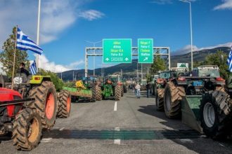 Δυσαρεστημένοι οι αγρότες με τα μέτρα που ανακοίνωσε η κυβέρνηση – Αποφασίζουν στα μπλόκα για τις κινητοποιήσεις τους