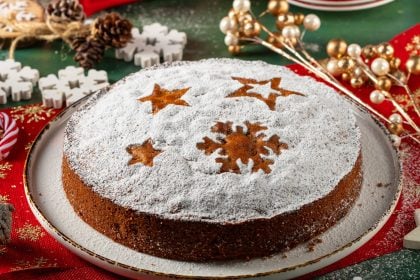 Ο σύλλογος Κωφών-Βαρηκόων κόβει την πίτα του