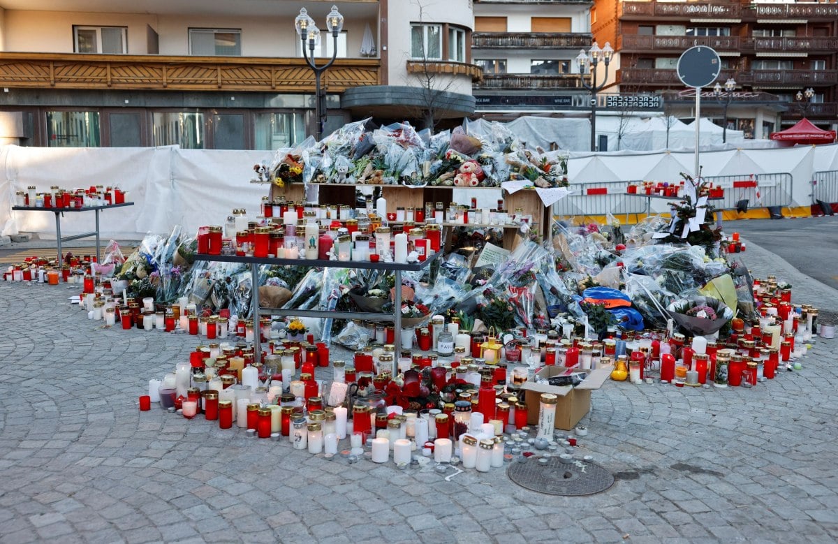 Μαρτυρίες για την ασύλληπτη τραγωδία στο Κραν Μοντανά: Η έξοδος κινδύνου ήταν «πάντα κλειδωμένη»