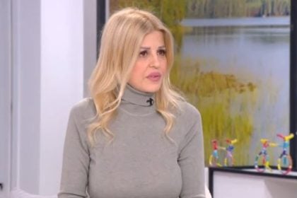 Έλενα Ράπτη: Οι δράσεις του υπουργείου Κοινωνικής Συνοχής & Οικογένειας για τις νέες μαμάδες & την ενδοοικογενειακή βία