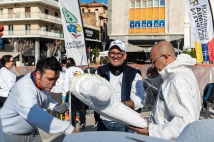 Έφτιαξαν καρναβαλικό μπάστακα στην πλατεία Γεωργίου (ΦΩΤΟ)
