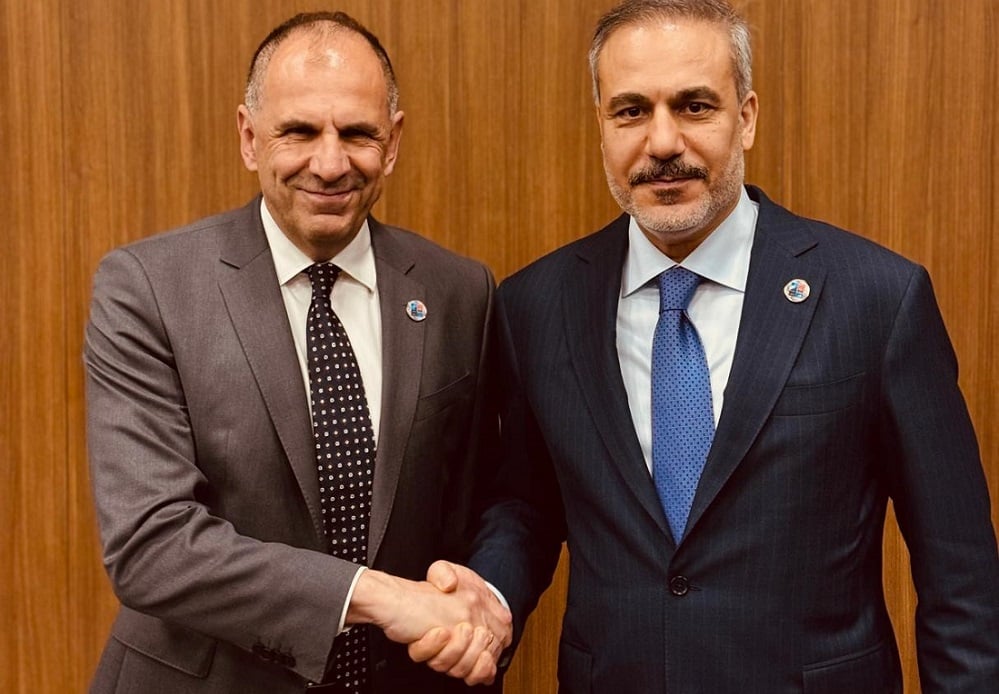 Τηλεφωνική επικοινωνία Γεραπετρίτη με Φιντάν: Οι διμερείς σχέσεις στο επίκεντρο της συνομιλίας