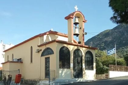 Η ενορία Αγίων Πάντων Ροδινής κόβει Βασιλόπιτα