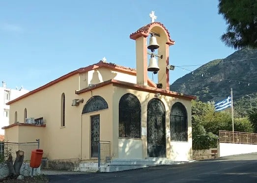 Η ενορία Αγίων Πάντων Ροδινής κόβει Βασιλόπιτα