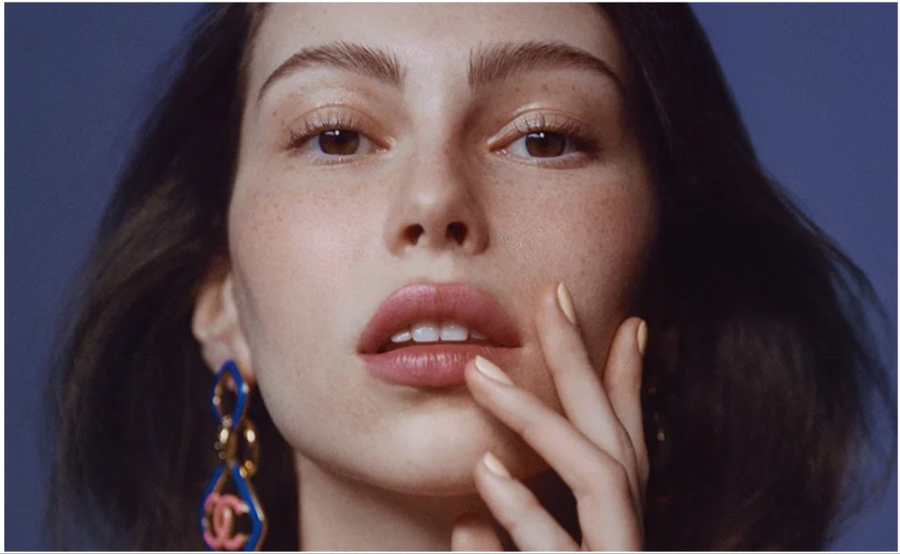 Το παιχνιδιάρικο μανικιούρ που θα συνεχίσει να πρωταγωνιστεί