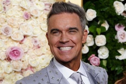 Βρετανία: Ο Ρόμπι Γουίλιαμς ξεπέρασε τους Beatles σε αριθμό άλμπουμ που κατέκτησαν την κορυφή