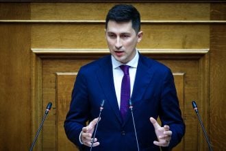 ΠΑΣΟΚ: Προσυνεδριακός διάλογος σήμερα στο Αγρίνιο με τον Παύλο Χρηστίδη